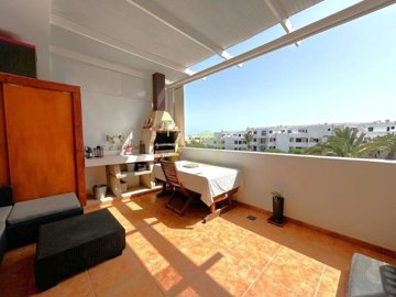 Beautiful 3 Bedroom Duplex with Terrace & Parking in Costa Teguise