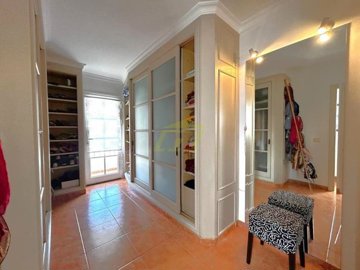 Beautiful 3 Bedroom Duplex with Terrace & Parking in Costa Teguise