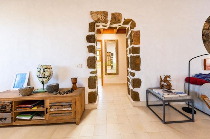 Image No.19-3 Bed Villa for sale