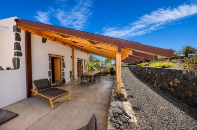 Unique Off Grid Finca with Panoramic Views on 10000 sqm plot