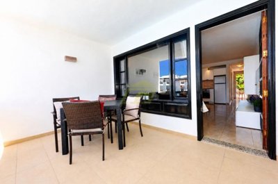 Sea view upper floor apartment with pool