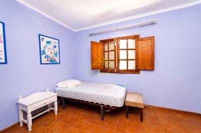 Spacious three-bedroom duplex with parking, minutes from Puerto del Carmen beaches
