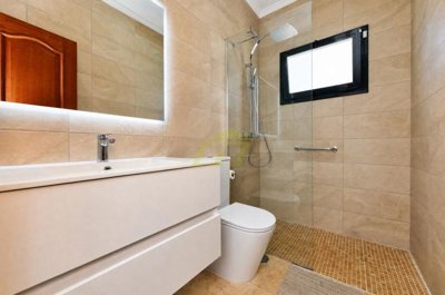 Modern Family Villa on a Generous Plot in Playa Blanca