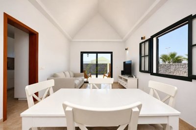 Modern Family Villa on a Generous Plot in Playa Blanca