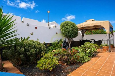 Villa Within Walking Distance of Playa Blanca Centre