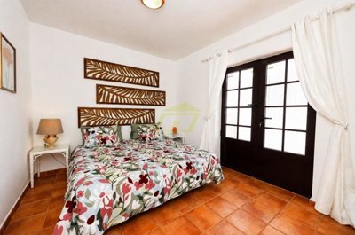 Bungalow with Sea Views, Pool and Private Terraces