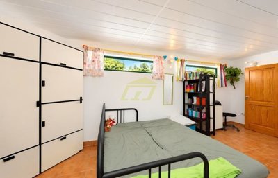 Generous Plot with Sea Views and Communal Pool