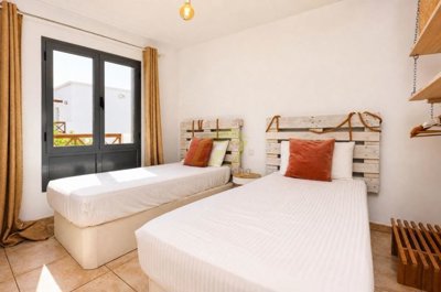 Stylish Villa with Roof Terrace Close to Marina Rubicón