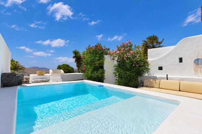 Image No.26-2 Bed Villa for sale