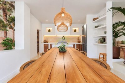 An Exceptional Rural Retreat with Panoramic Views