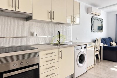 Turnkey Top Floor Apartment with Pool and South-Facing Balcony