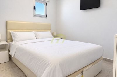 Turnkey Top Floor Apartment with Pool and South-Facing Balcony