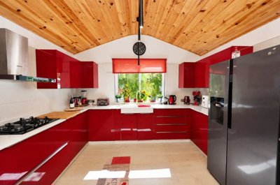 Outstanding property with spectacular seaviews