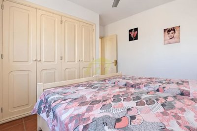 Spacious First Floor Apartment with Communal Pool