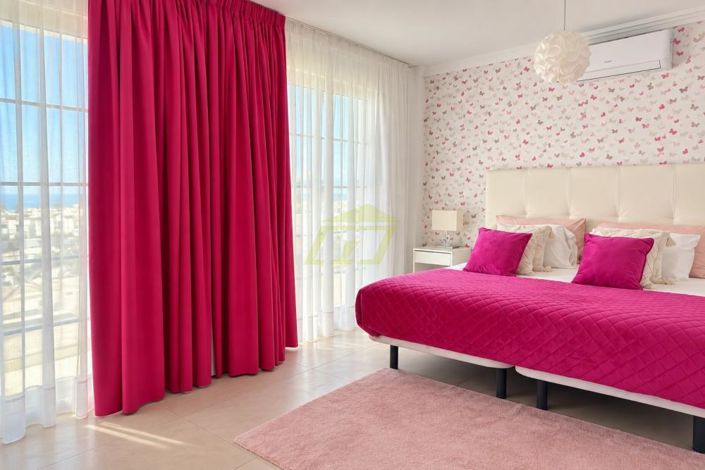 Image No.20-5 Bed Villa for sale