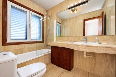 3 Bed Duplex with Harbour Views in Arrecife