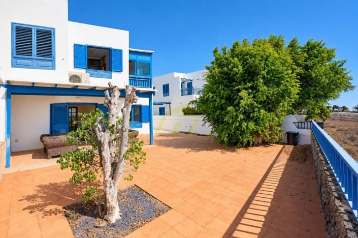 Image No.2-3 Bed Villa for sale