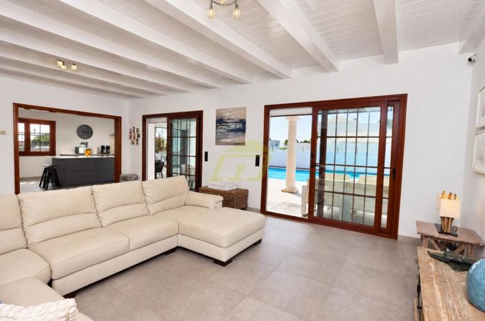 Image No.3-4 Bed Villa for sale
