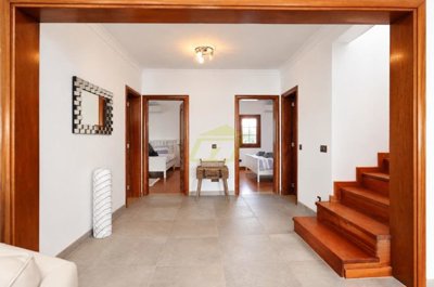 Stylish Villa with Private Pool and Beautiful Sea Views
