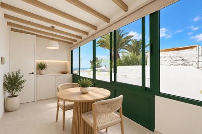 Centrally Located Property with a Communal Swimming Pool