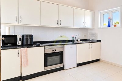 Beautiful South facing property in great location with pool