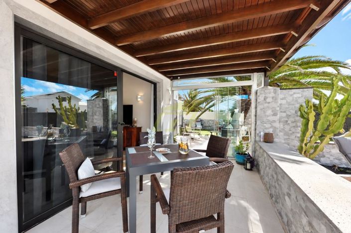 Image No.15-2 Bed Villa for sale