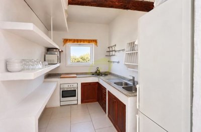 Exclusive Finca with Panoramic Views, Spacious Plot and Separate Guest Area