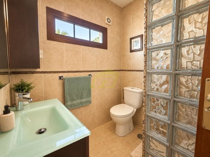 Image No.10-2 Bed Apartment for sale
