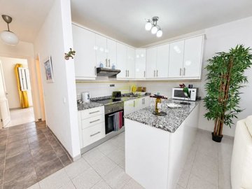 Ground Floor Apartment with Private Terrace in Marcastell