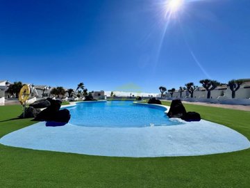 Modern Bungalow with Sea Views and High-Quality Features in Costa Teguise
