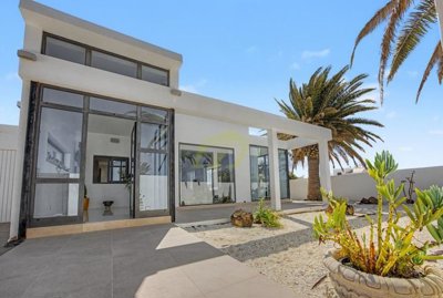 Private garden, stunning views and excellent outdoor leisure facilities