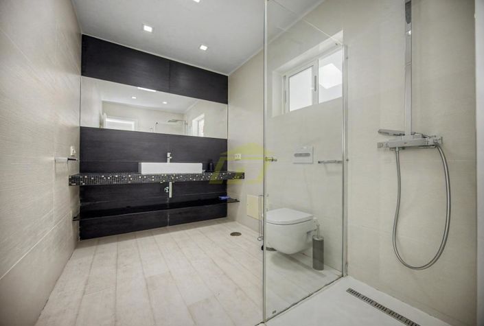 Image No.27-4 Bed Villa for sale
