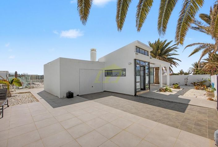 Image No.3-4 Bed Villa for sale
