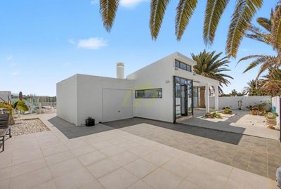 Private garden, stunning views and excellent outdoor leisure facilities