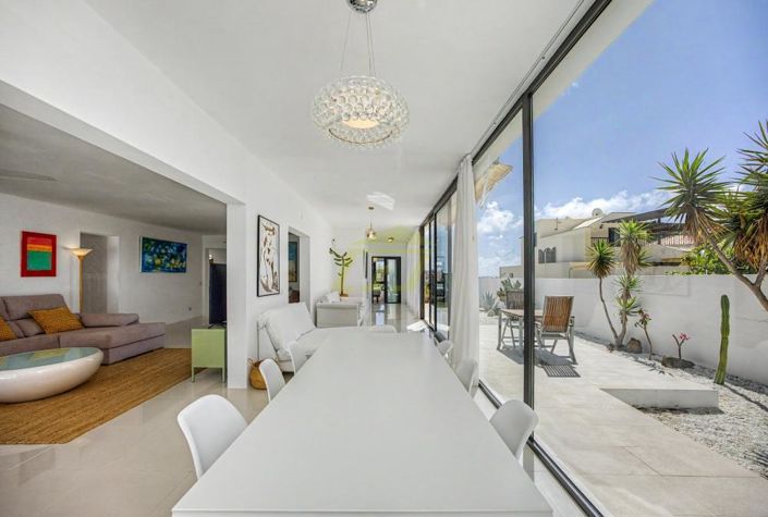 Image No.6-4 Bed Villa for sale
