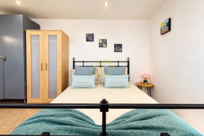 Beautiful 3 Bedroom Duplex with Pool acces Close to the Beach
