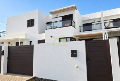 Three Bedroom Duplex in a Complex with Swimming Pool