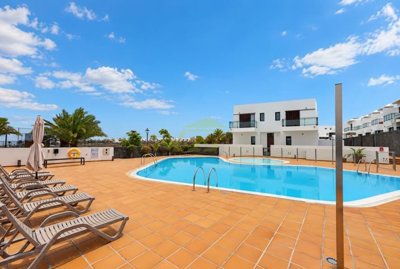 Three Bedroom Duplex in a Complex with Swimming Pool