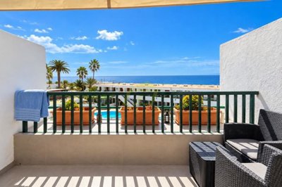 Fully Renovated 1 Bedroom Apartment with Sea Views