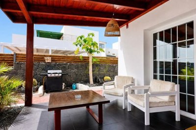 Spectacular Villa with Private Pool in Puerto Calero