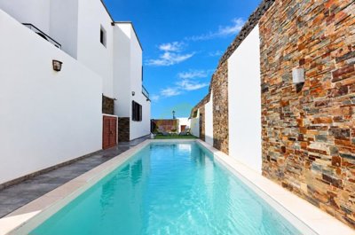 Semi Detached House with Private Heated Pool, Terrace and Barbecue