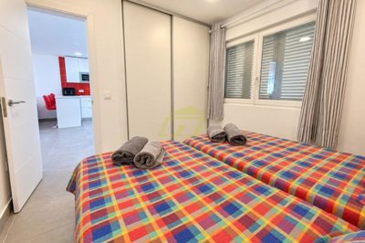 South Facing Large Apartment with Spacious Terrace and Sea Views