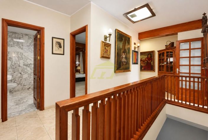 Image No.16-5 Bed Villa for sale