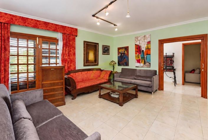 Image No.5-5 Bed Villa for sale