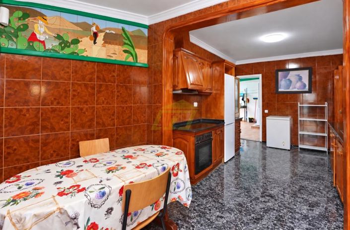Image No.18-5 Bed Villa for sale