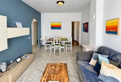 Charming Top-Floor Apartment with Stunning Panoramic Views