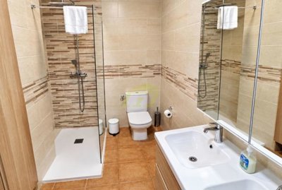 Charming Top-Floor Apartment with Stunning Panoramic Views