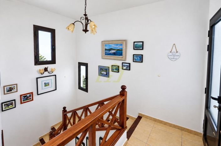 Image No.14-2 Bed Villa for sale
