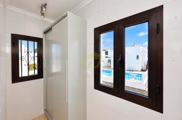 Image No.19-2 Bed Villa for sale