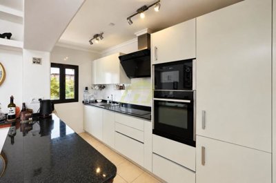 Stylish 2-Bed Villa with Private Pool & Rental Licence
